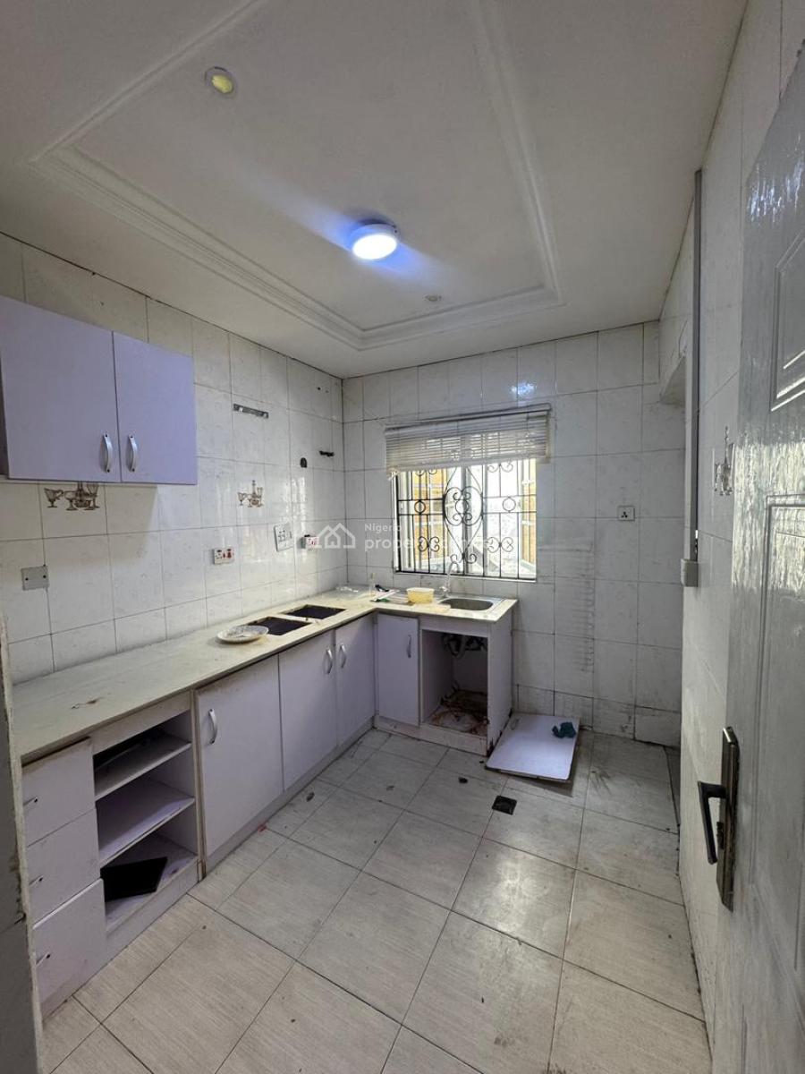 2 Bedroom Apartment, Lekki Phase 1, Lekki, Lagos, Flat / Apartment for Rent