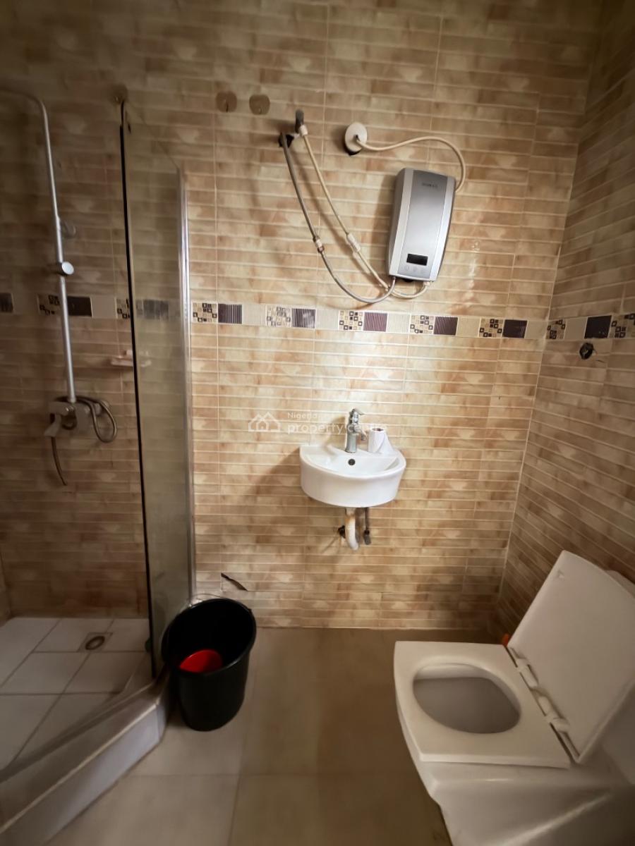 3 Bedroom Flat with a Bq, Ologolo, Lekki, Lagos, House for Rent