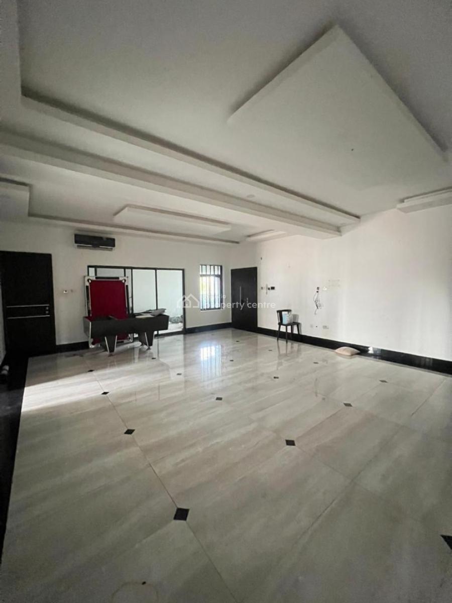 Premium 3 Bedroom Apartment with Bq, Lekki Phase 1, Lekki, Lagos, Flat / Apartment for Rent