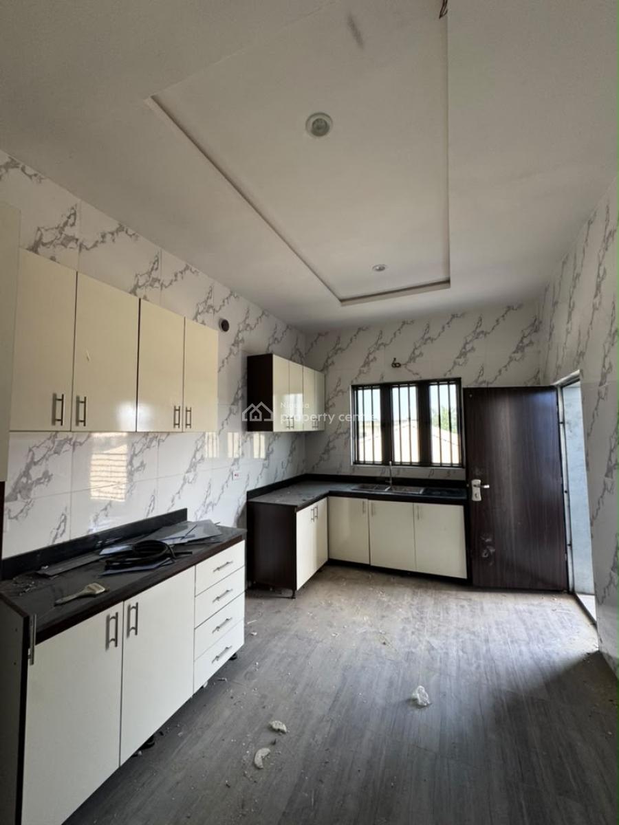 Three Bedroom Apartments with Bq, Abraham Adesanya, Lekki, Lagos, Flat / Apartment for Rent
