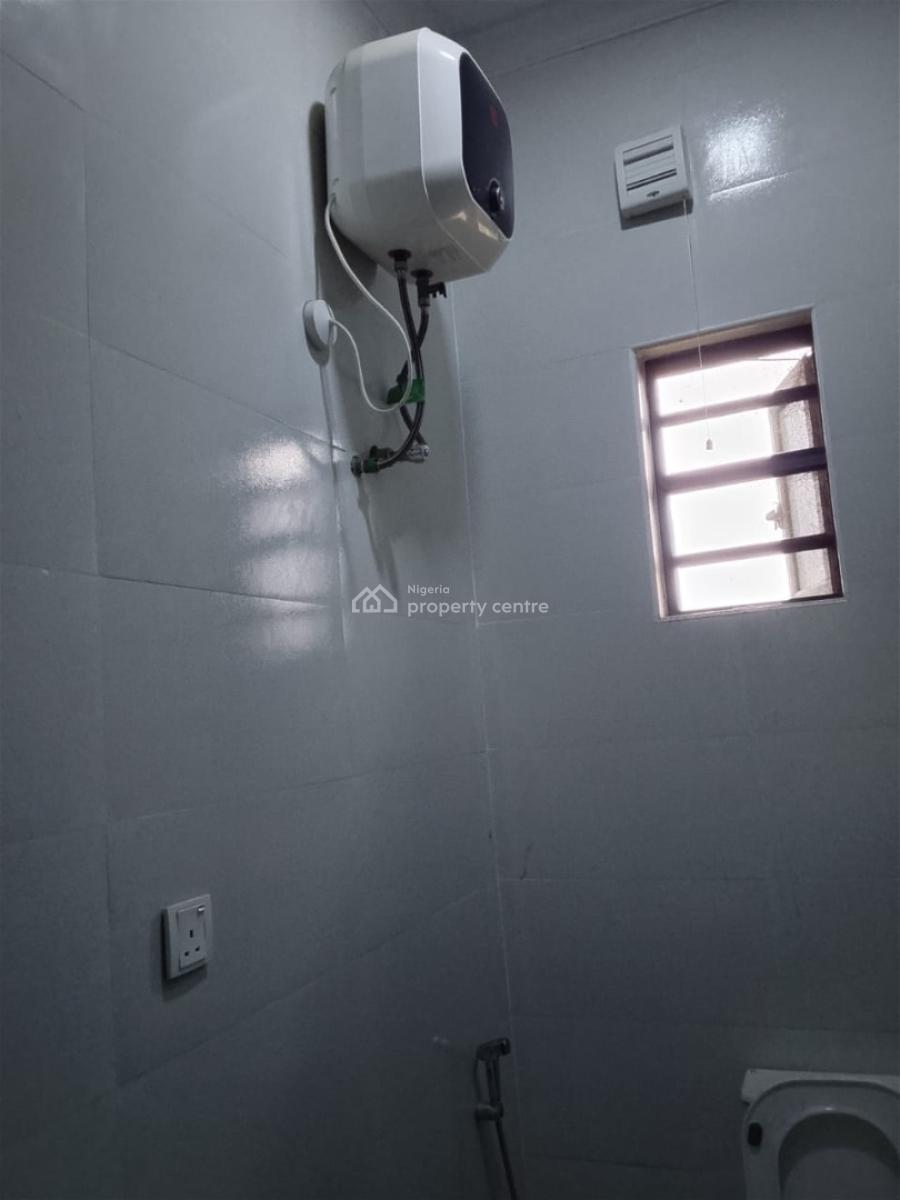 2 Bedroom Luxurious En Suite Flats, Ilasan, Lekki, Lagos, Flat / Apartment for Sale