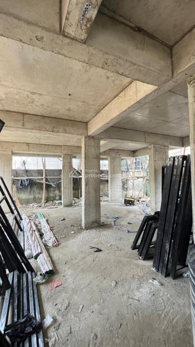 Elegant 3 Bedroom Apartment  with Bq, Lekki Phase 1, Lekki, Lagos, Flat / Apartment for Sale
