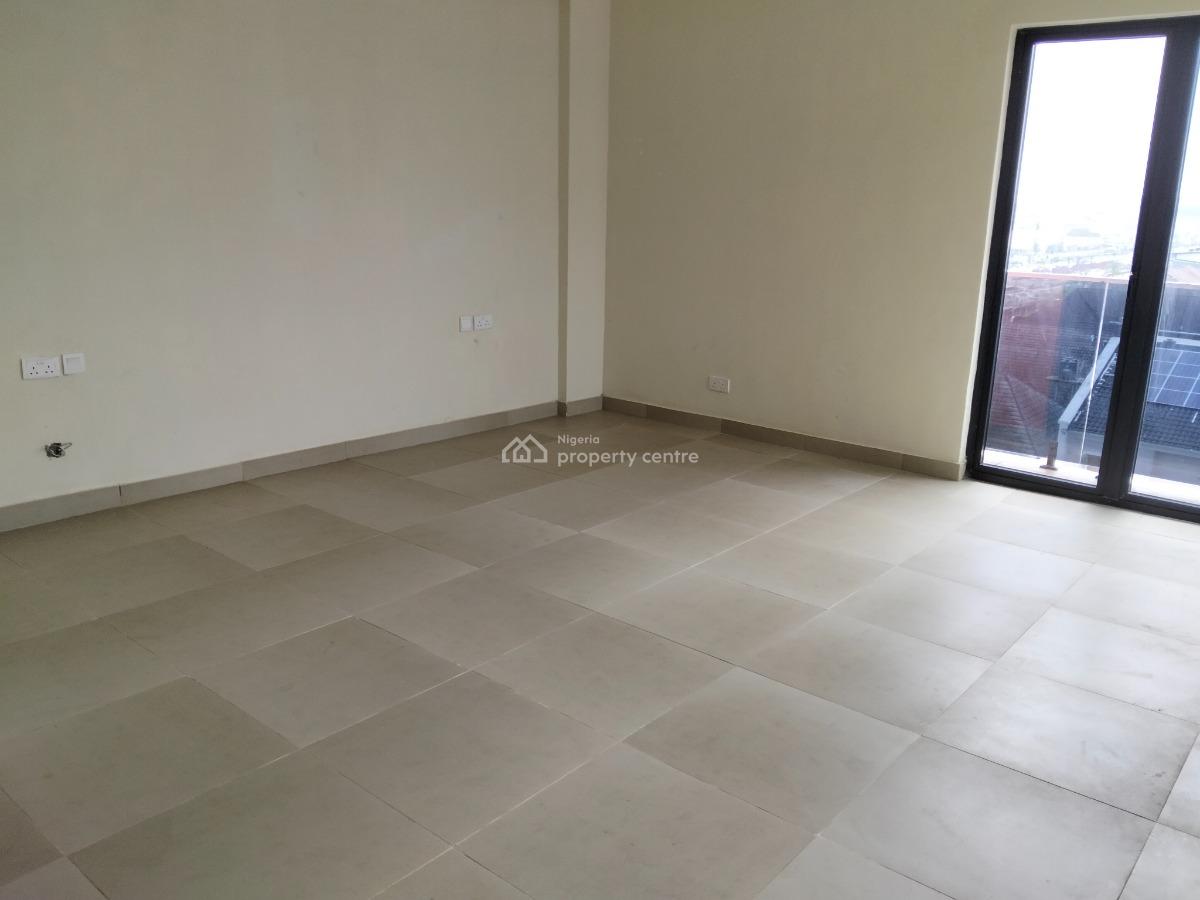 Luxury Three Bedroom Flat with Bq, Lekki Phase 1, Lekki, Lagos, Flat / Apartment for Rent