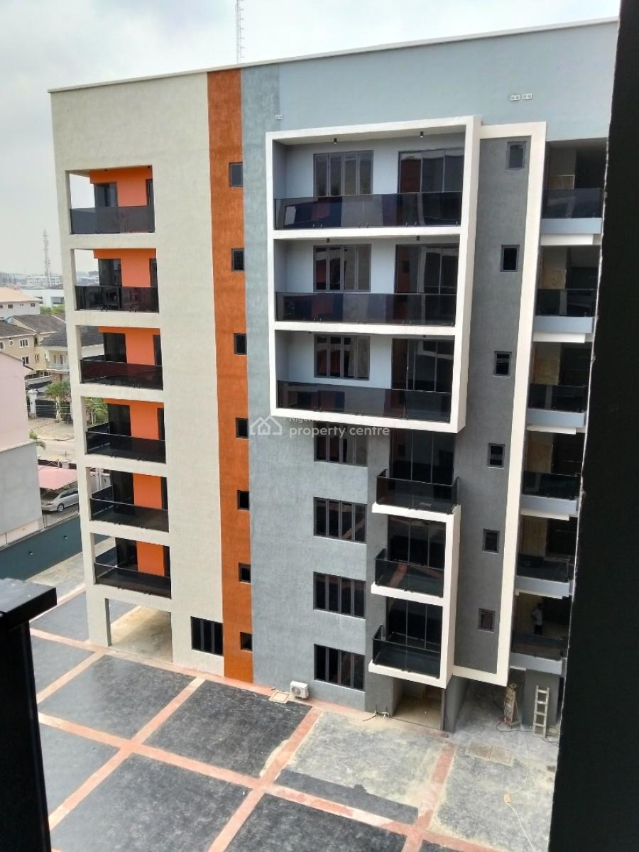 Luxury Three Bedroom Flat with Bq, Lekki Phase 1, Lekki, Lagos, Flat / Apartment for Rent