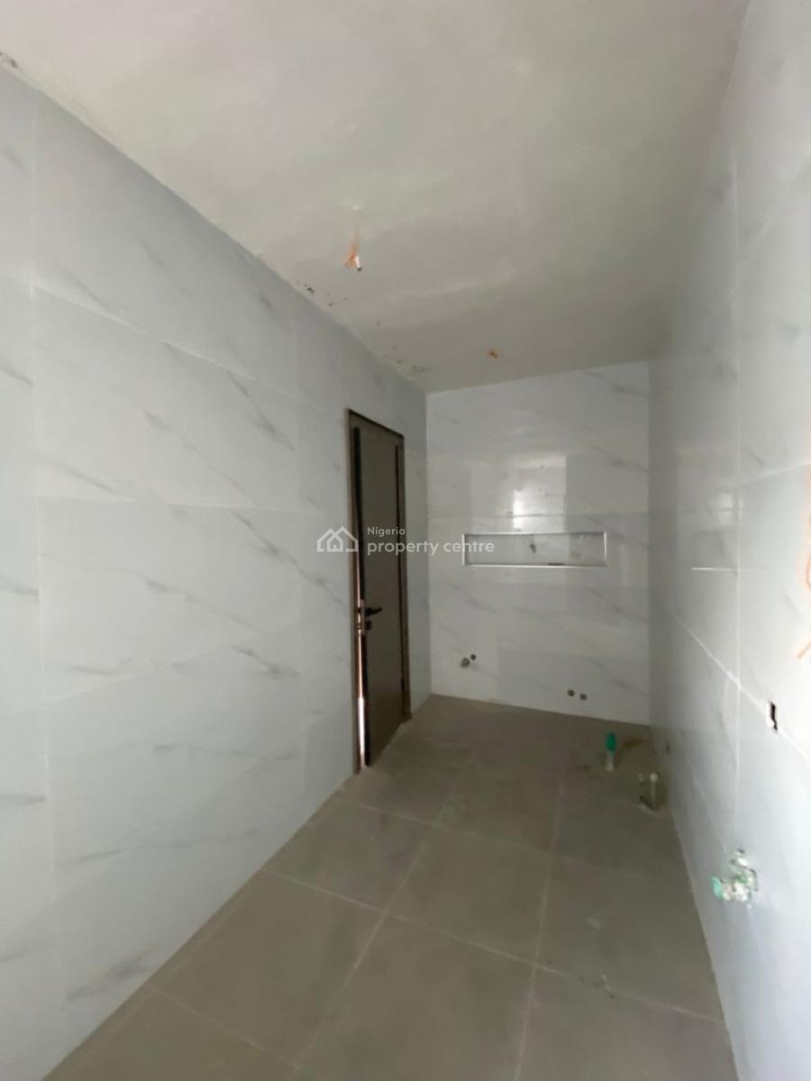 a Well Built 4 Bedroom Terrace Duplex in a Secured Estate, Osapa, Lekki, Lagos, Terraced Duplex for Sale