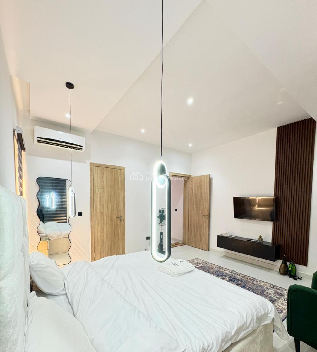 Luxury  and Fully Furnished 2 Bedroom Apartment in a Serene Environment, Off Admiralty Way, Lekki Phase 1, Lekki, Lagos, Flat / Apartment for Rent