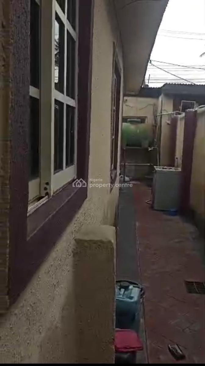 3 Bedroom Detached Bungalow+1 Rm Bq, Off Adeniran Ogunsanya, Surulere, Lagos, Detached Bungalow for Rent