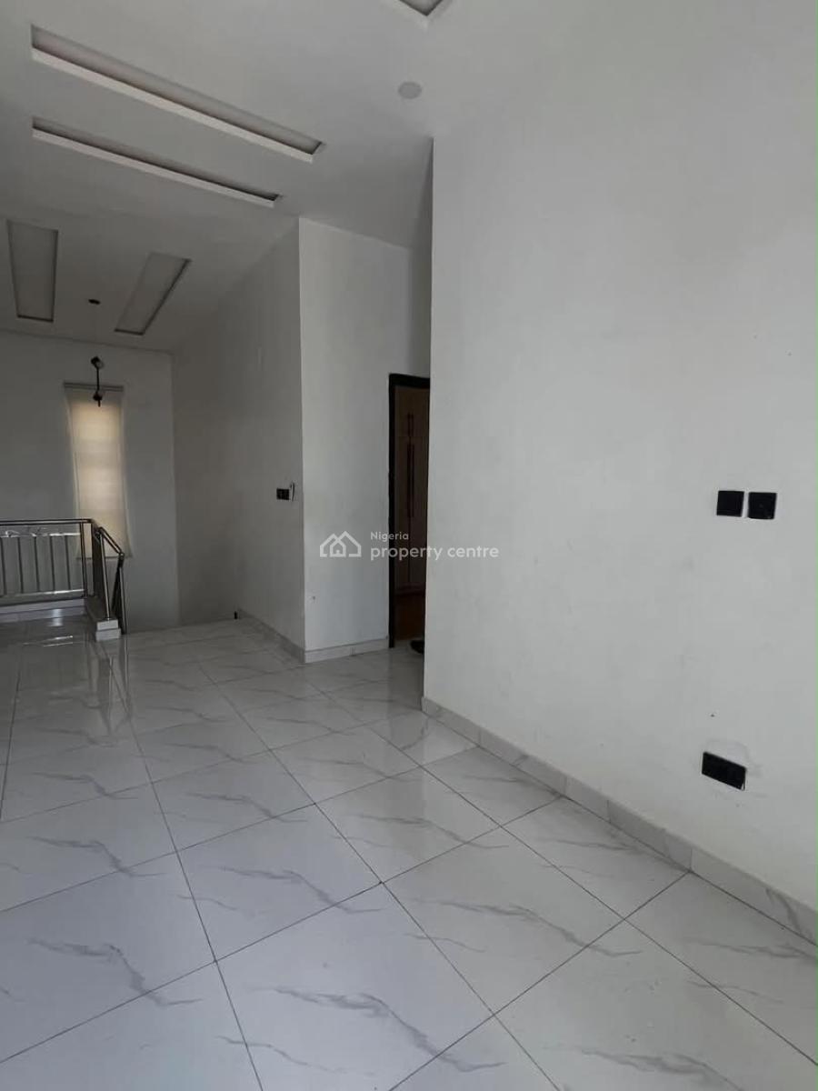 Brand New 2 Bedroom Apartment, Ologolo Lekki, Lekki, Lagos, Flat / Apartment for Rent