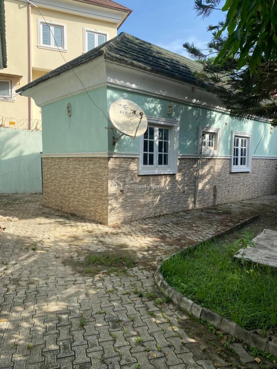 Prime Four-bedroom Bungalow with Bq, Kigoma Street., Zone 7, Wuse, Abuja, Commercial Property for Rent
