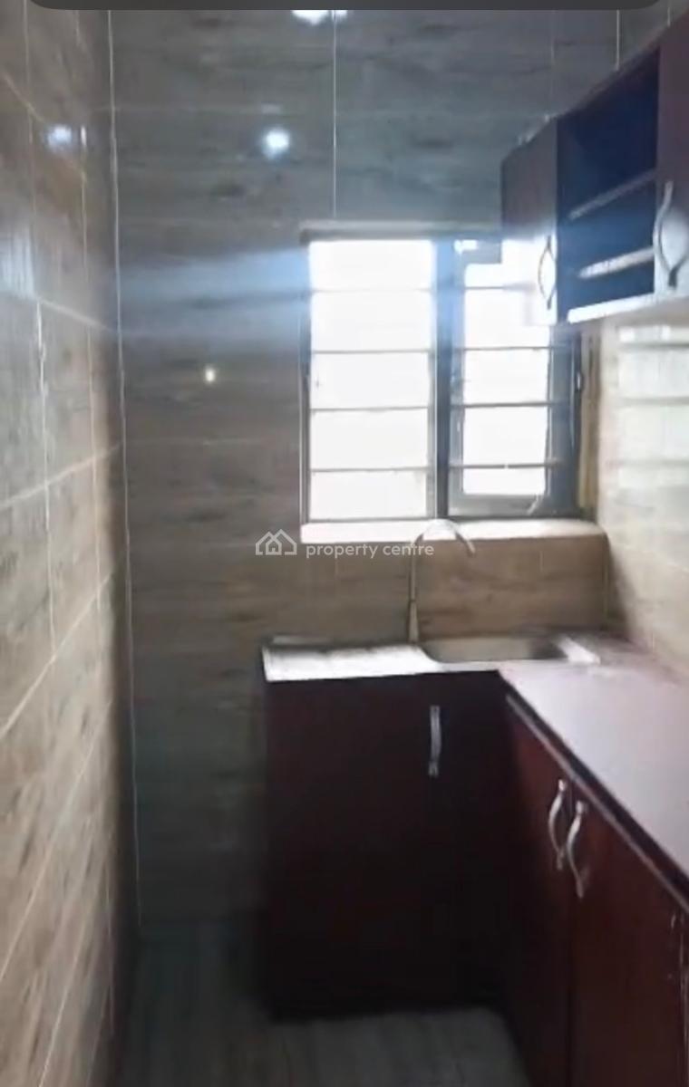 2 Bedroom Flat, Adekunle, Yaba, Lagos, Flat / Apartment for Rent