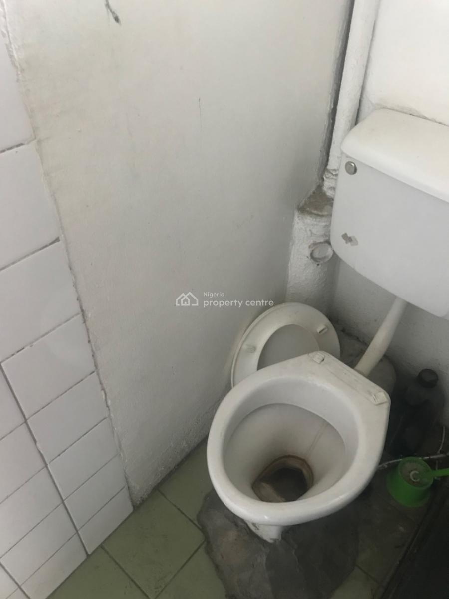a Lock Up Shop for Commercial Use, Muri Okunola, Victoria Island (vi), Lagos, Shop for Rent
