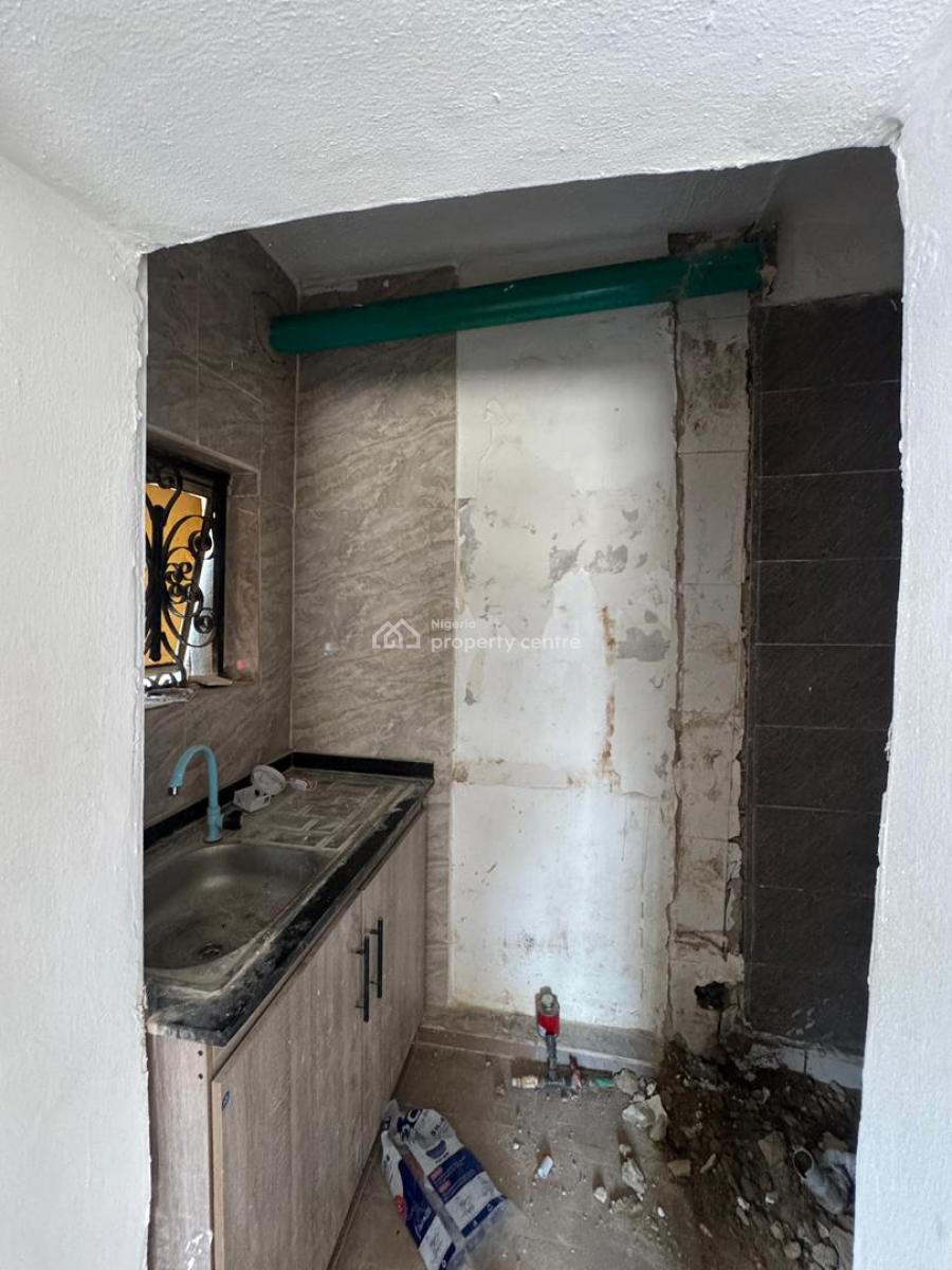 Studio Apartment, Lekki Phase 1, Lekki, Lagos, Commercial Property for Rent