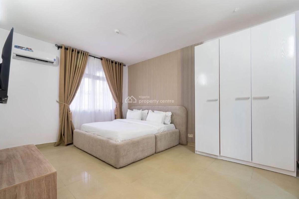 Luxury Furnished 3 Bedroom Apartment, Admiralty Close, Lekki Phase 1, Lekki, Lagos, Flat / Apartment for Rent