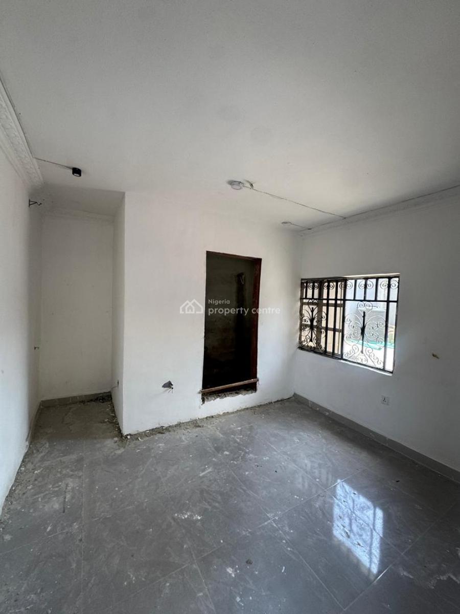 Studio Apartment, Lekki Phase 1, Lekki, Lagos, Commercial Property for Rent