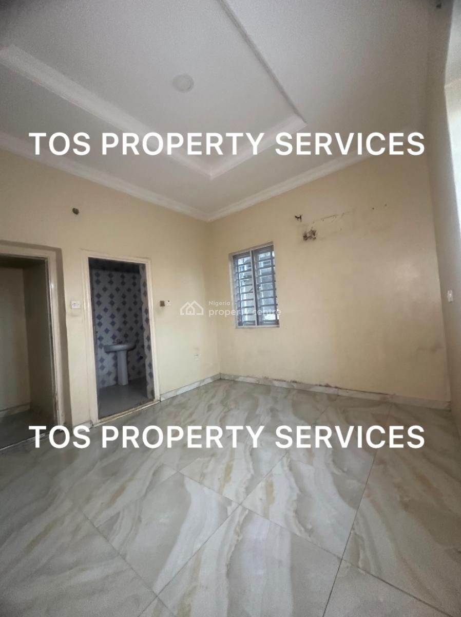 Lovely 2 Bedroom All Rooms Ensuite, Alagomeji, Yaba, Lagos, Flat / Apartment for Rent