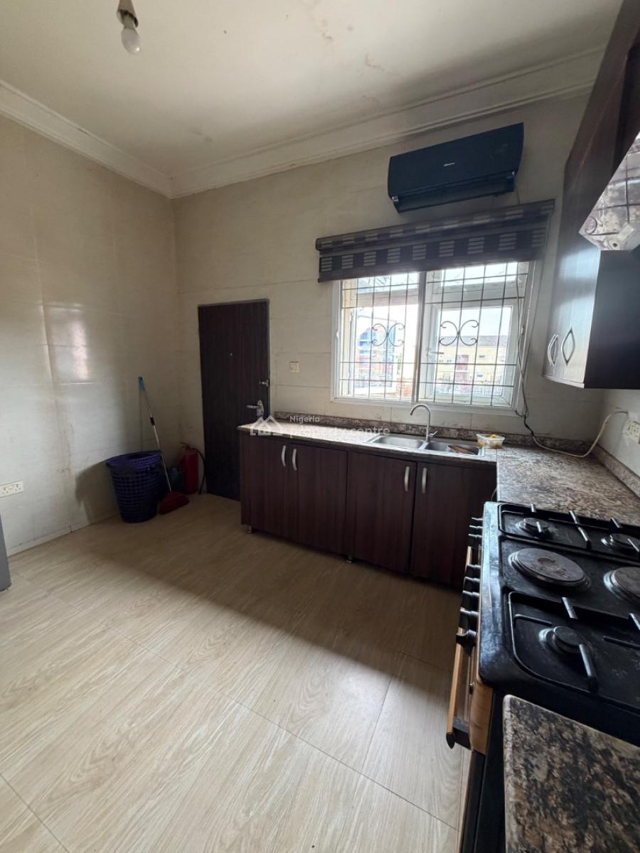 4 Bedrooms Terraced Duplex with 1 Room Bq Attached, Wuye, Abuja, Terraced Duplex for Rent