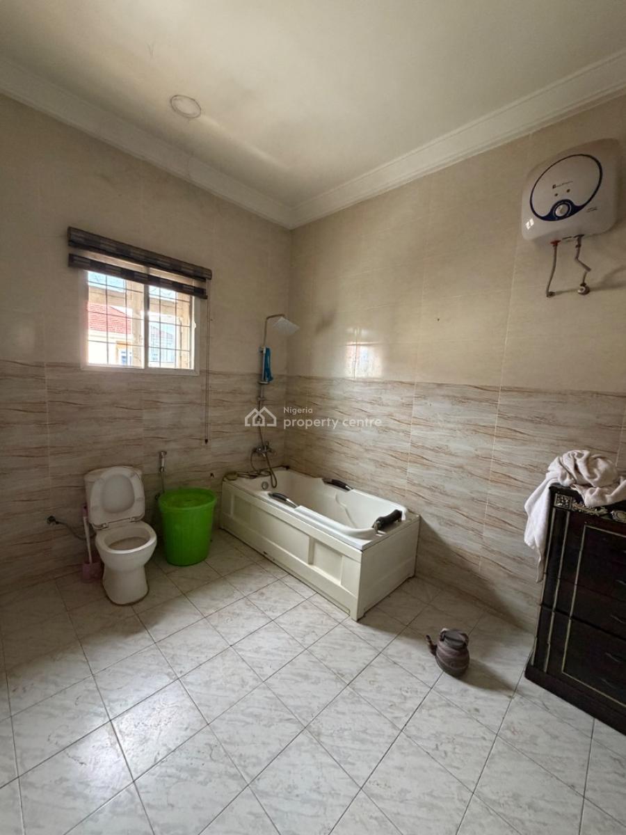 4 Bedrooms Terraced Duplex with 1 Room Bq Attached, Wuye, Abuja, Terraced Duplex for Rent