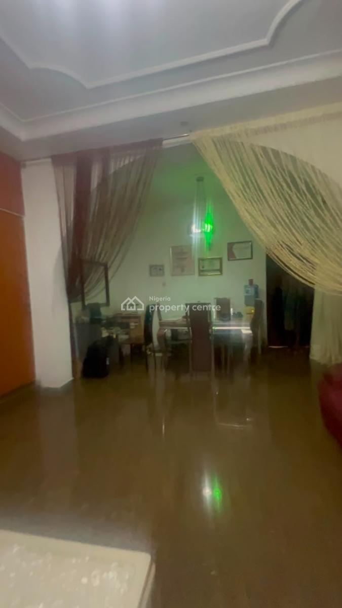 Standard 3 Bedroom Apartment with Ample Space, Maitama District, Abuja, Flat / Apartment for Sale