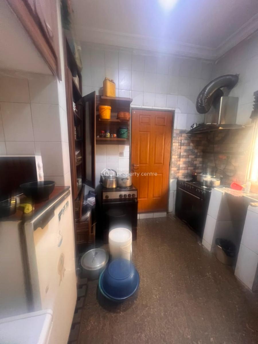 Standard 3 Bedroom Apartment with Ample Space, Maitama District, Abuja, Flat / Apartment for Sale