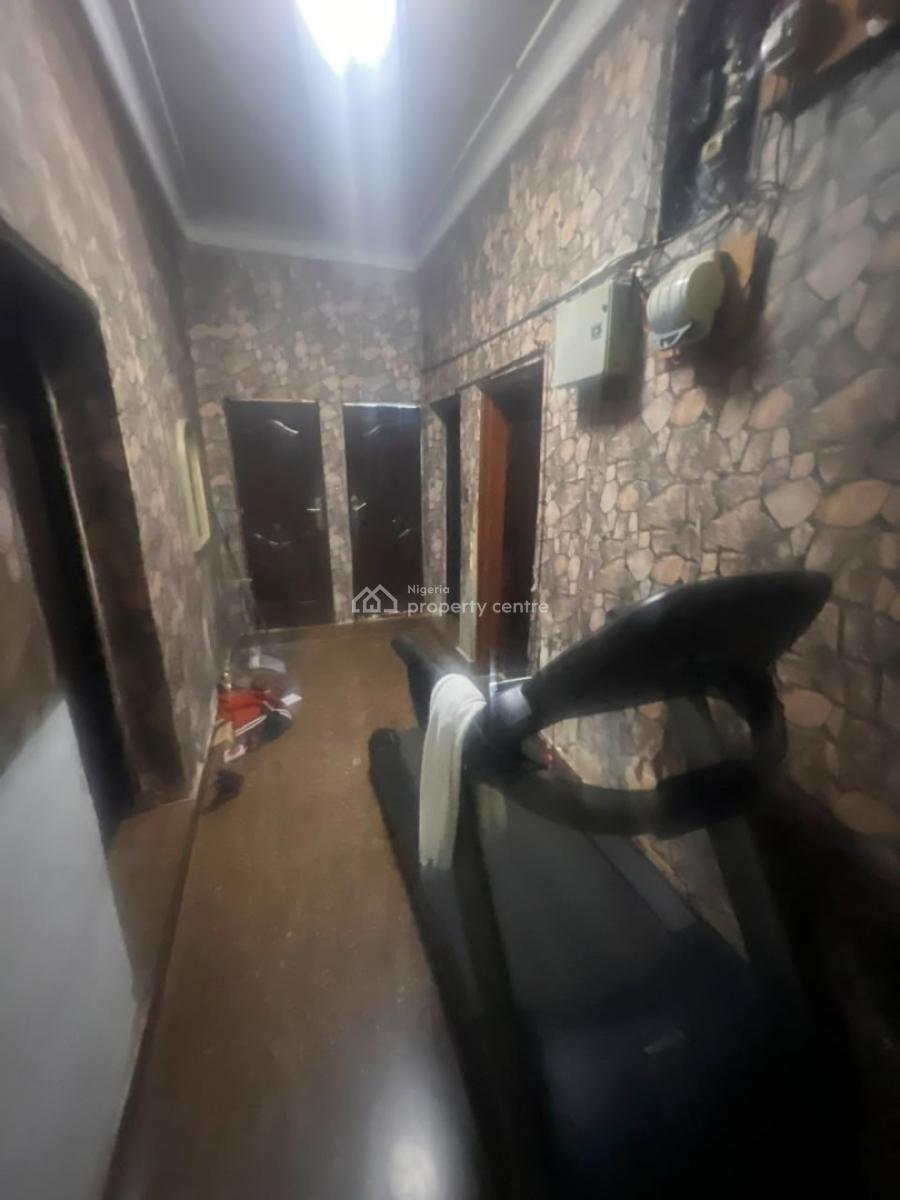 Standard 3 Bedroom Apartment with Ample Space, Maitama District, Abuja, Flat / Apartment for Sale