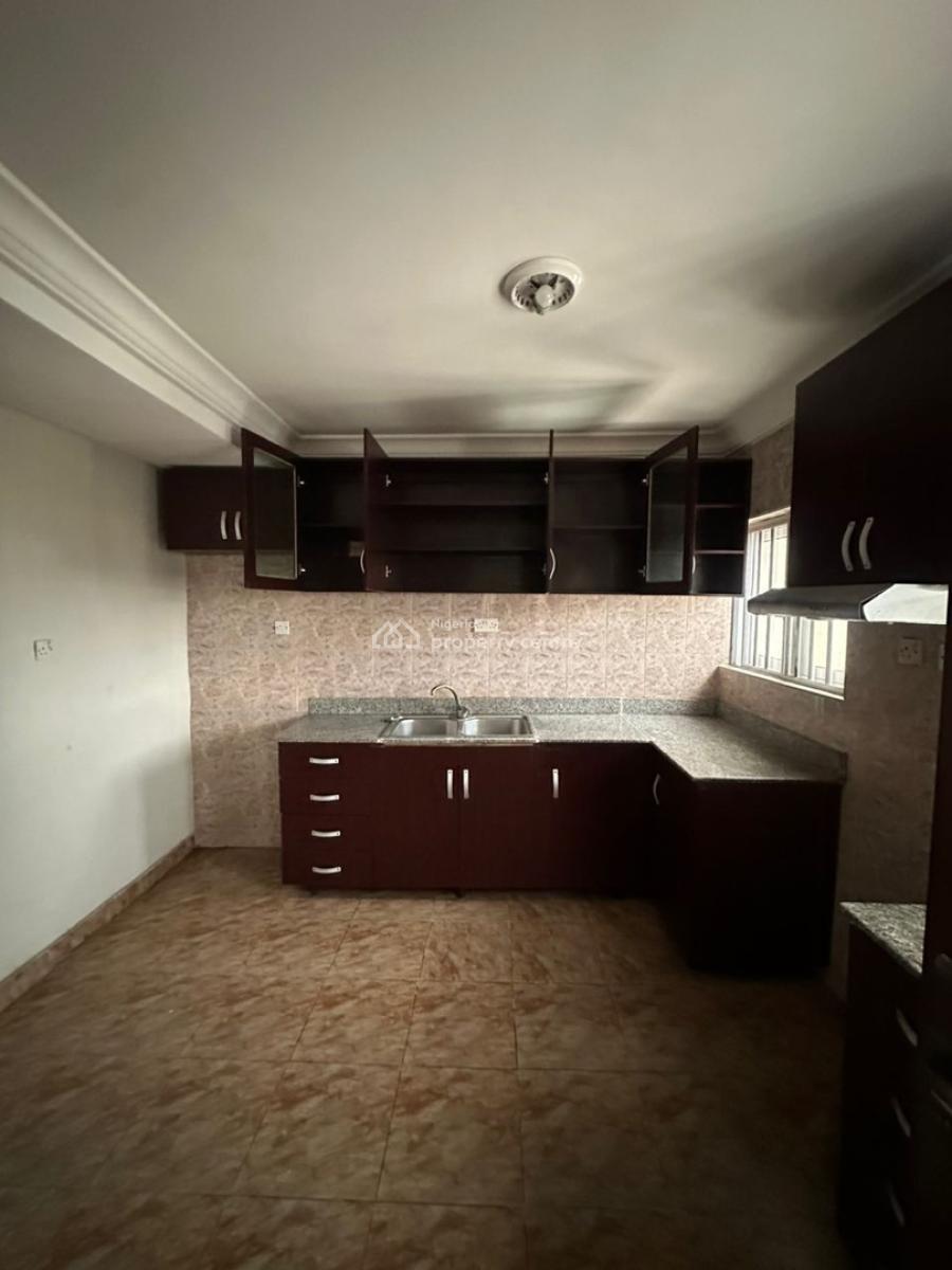 3 Bedroom Apartment, Lekki Phase 1, Lekki, Lagos, Flat / Apartment for Rent