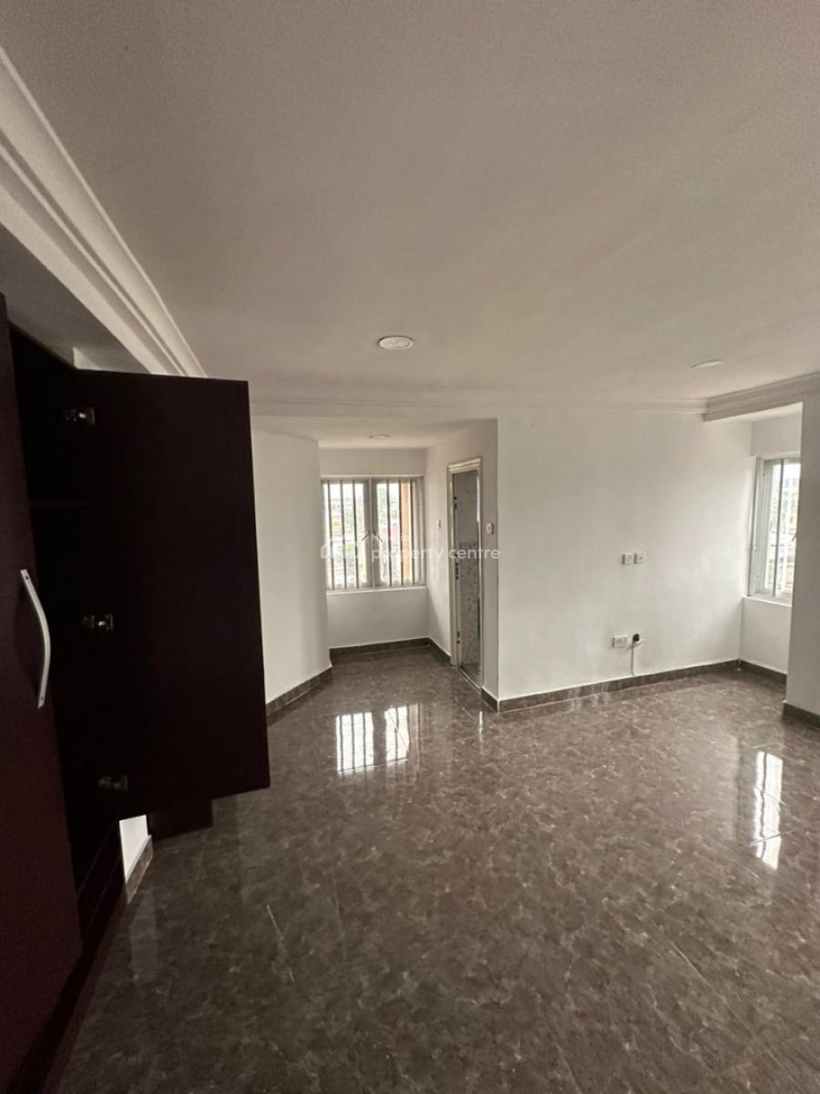 3 Bedroom Apartment, Lekki Phase 1, Lekki, Lagos, Flat / Apartment for Rent