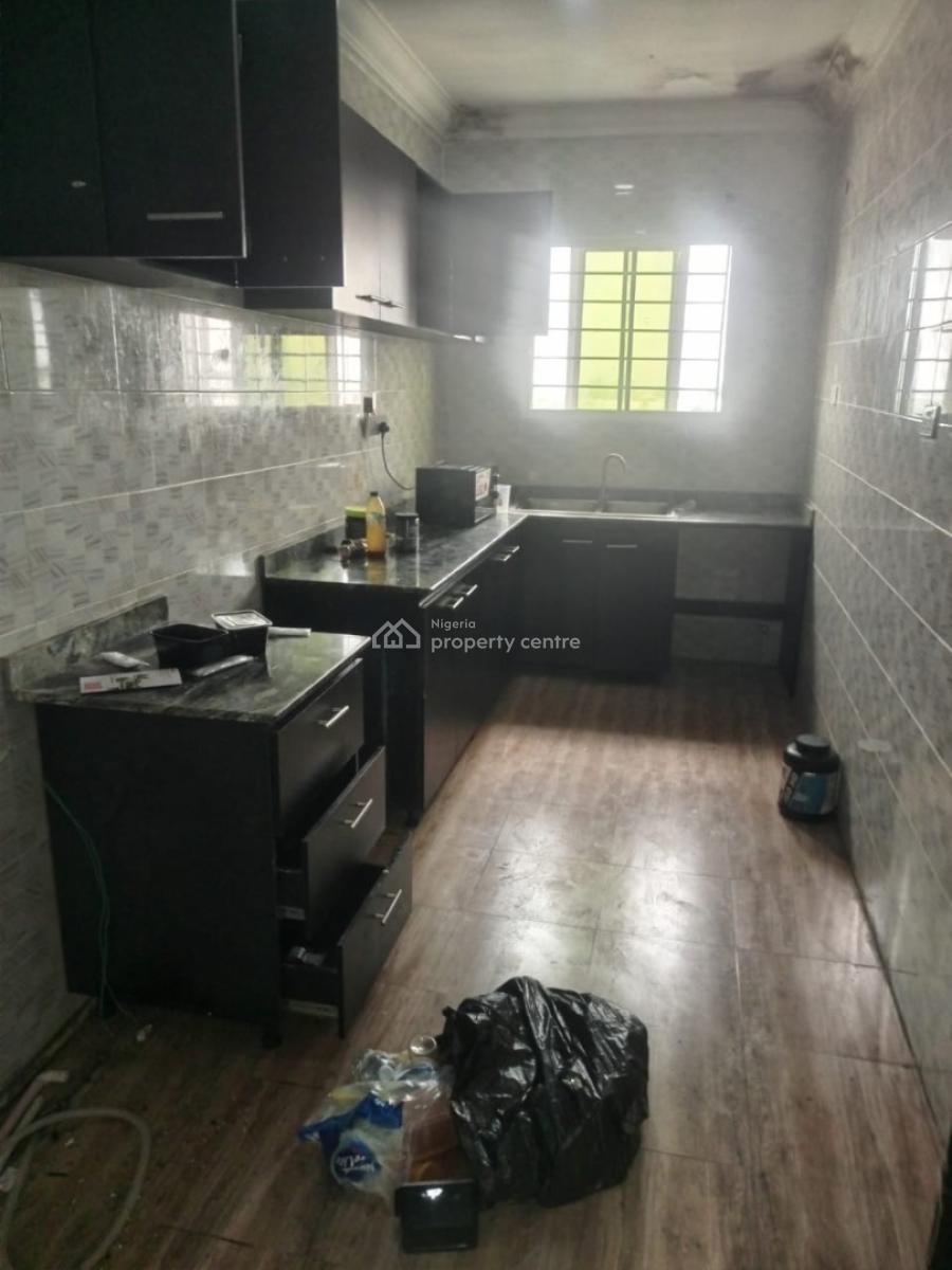 Well Maintained 2 Bedroom Flat, Chevron Drive, Lekki, Lagos, House for Rent