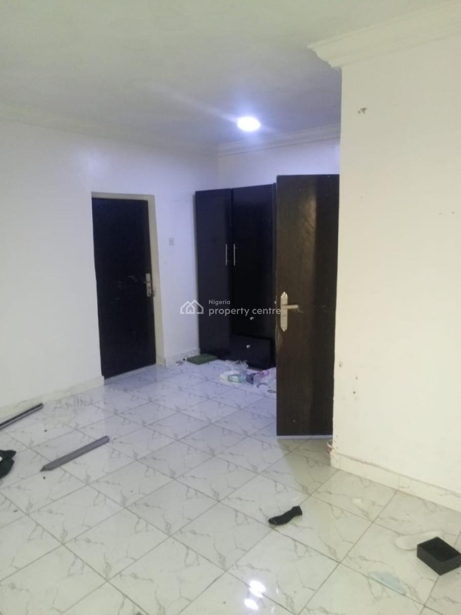 Well Maintained 2 Bedroom Flat, Chevron Drive, Lekki, Lagos, House for Rent