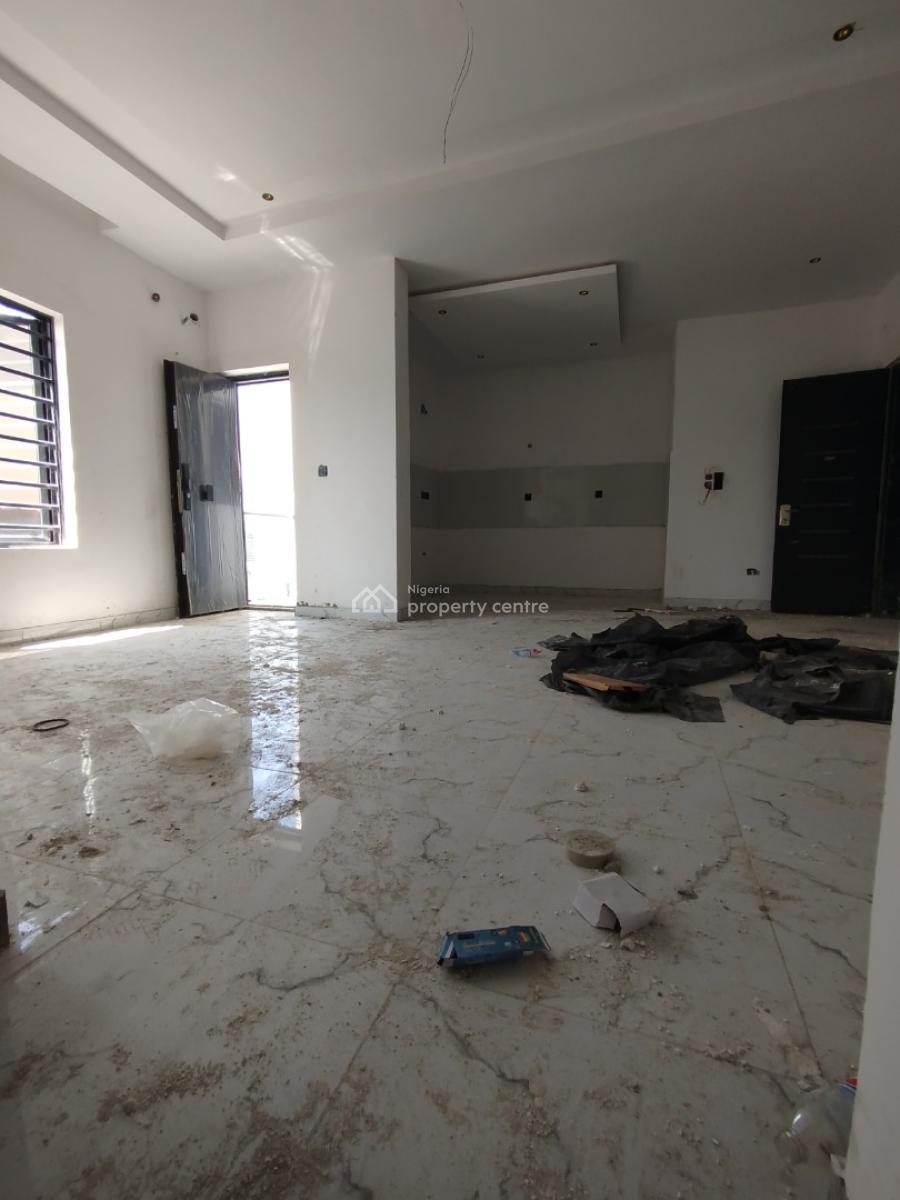 1 &2 Bedroom Apartment with Pool and Gym, Lekki Phase 1, Lekki, Lagos, Block of Flats for Sale