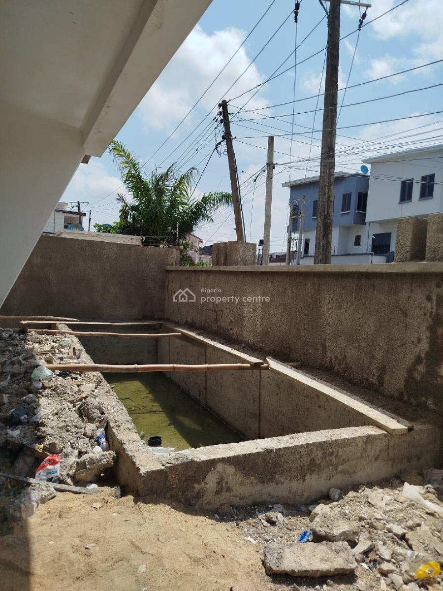 1 &2 Bedroom Apartment with Pool and Gym, Lekki Phase 1, Lekki, Lagos, Block of Flats for Sale