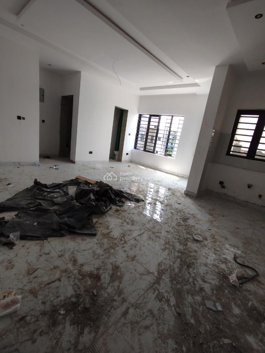 1 &2 Bedroom Apartment with Pool and Gym, Lekki Phase 1, Lekki, Lagos, Block of Flats for Sale