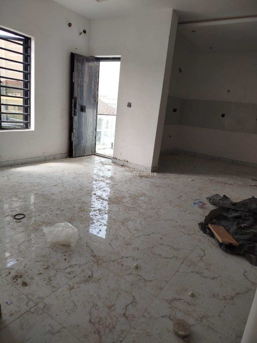 1 &2 Bedroom Apartment with Pool and Gym, Lekki Phase 1, Lekki, Lagos, Block of Flats for Sale