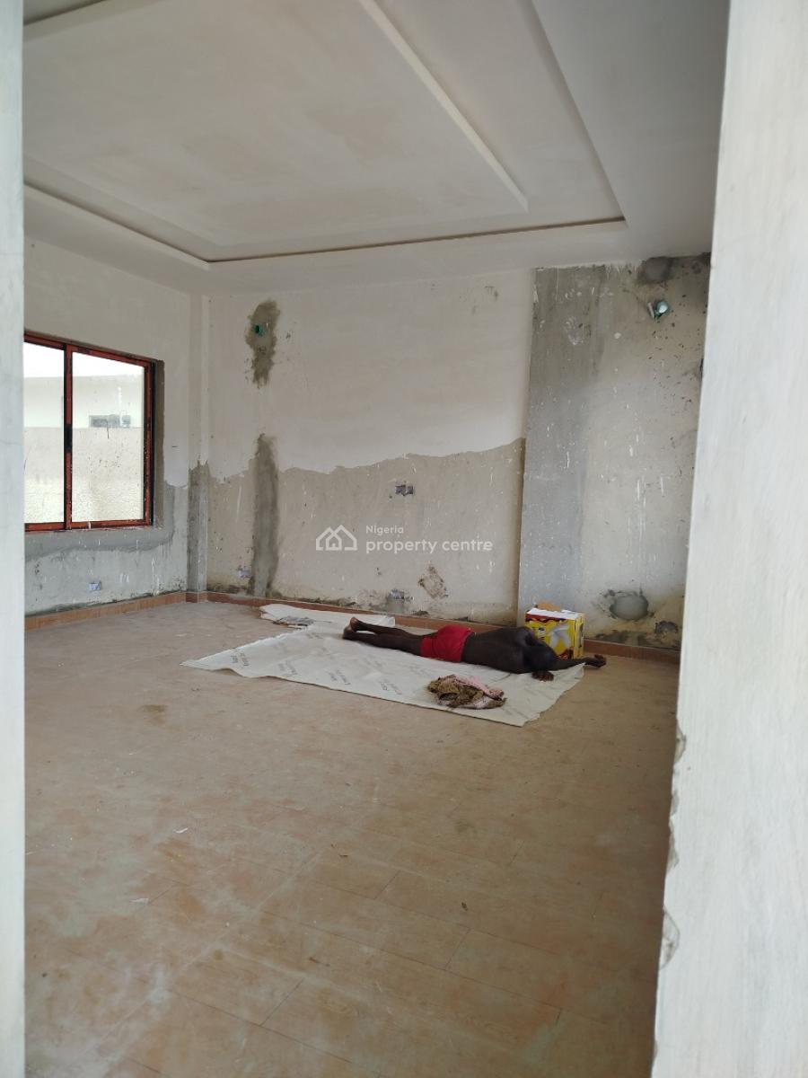 1 &2 Bedroom Apartment with Pool and Gym, Lekki Phase 1, Lekki, Lagos, Block of Flats for Sale