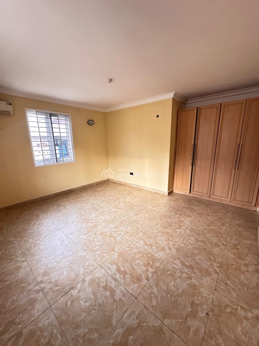 Lovely 3 Bedroom Apartment, Lekki Phase 1, Lekki, Lagos, Flat / Apartment for Rent