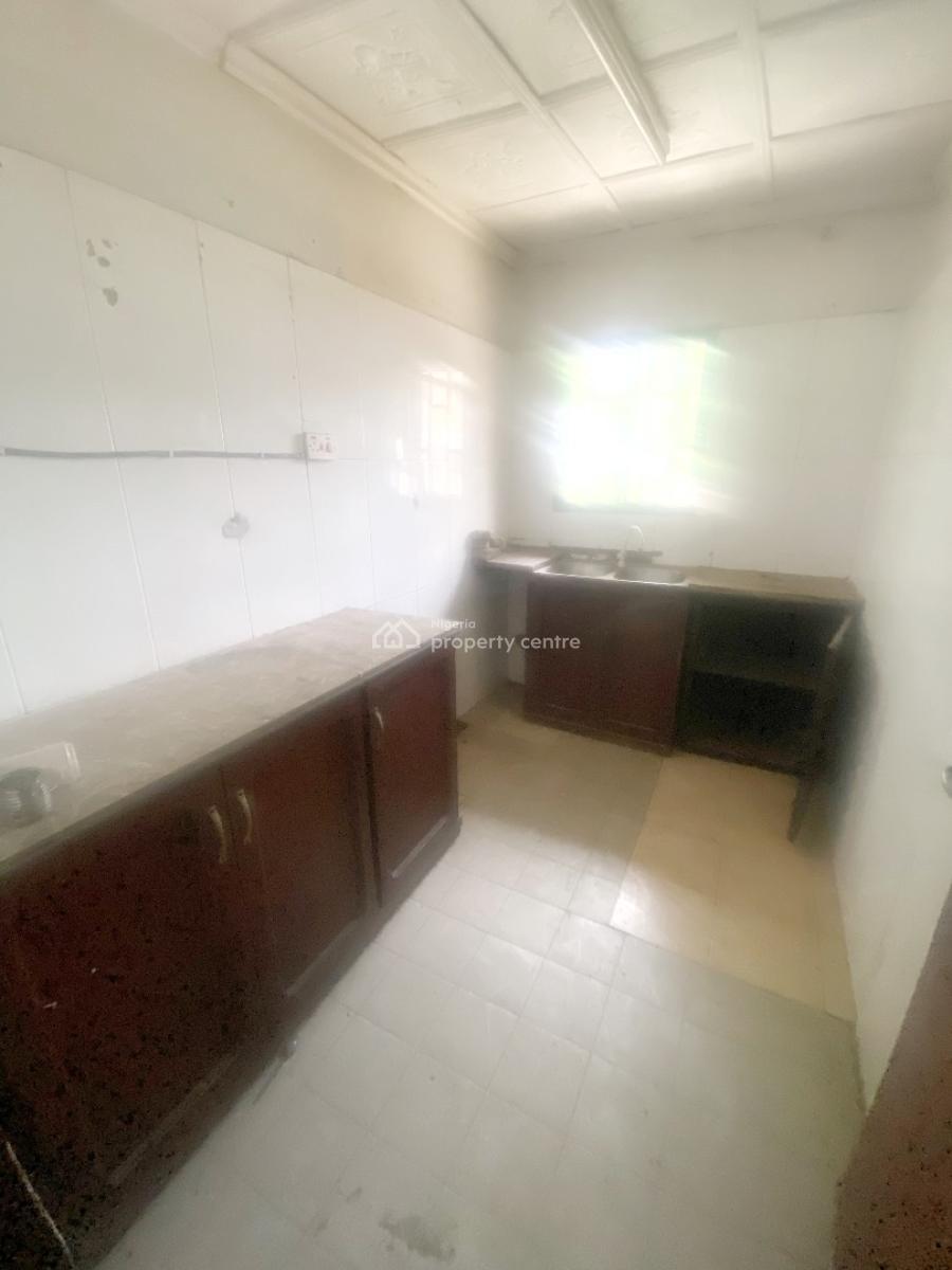 Luxury 2 Bedroom Flat, Olowora, Omole Phase 2, Ikeja, Lagos, Flat / Apartment for Rent