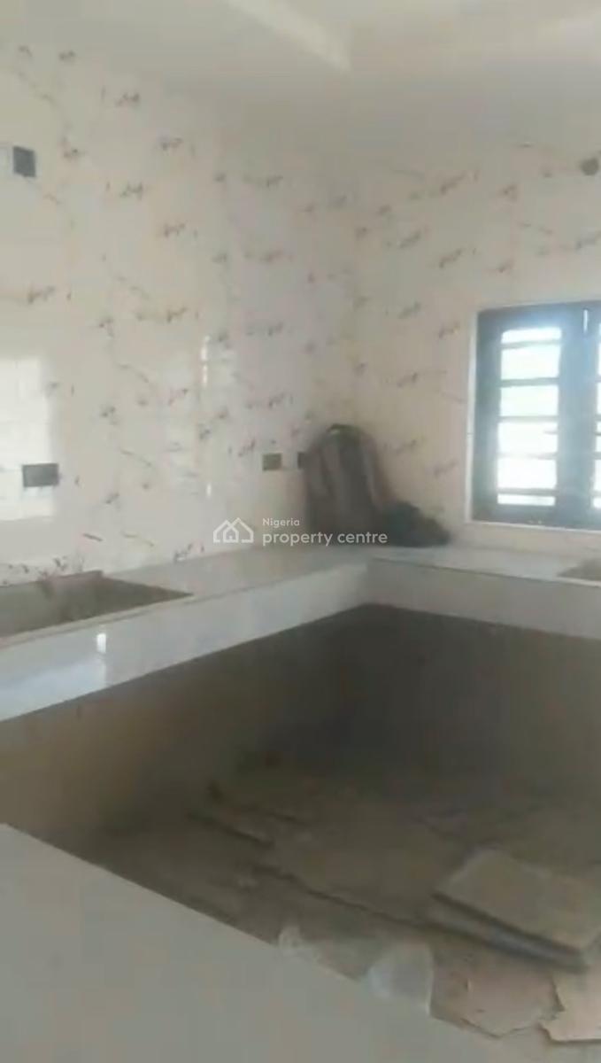 Newly Built 3bedroom Flat, Mende, Maryland, Lagos, Flat / Apartment for Rent
