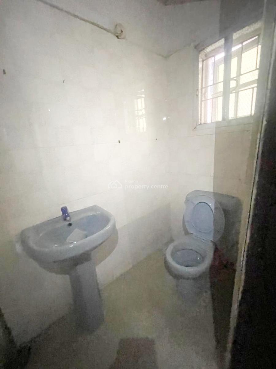 Luxury 2 Bedroom Flat, Gra Phase 1, Magodo, Lagos, Flat / Apartment for Rent