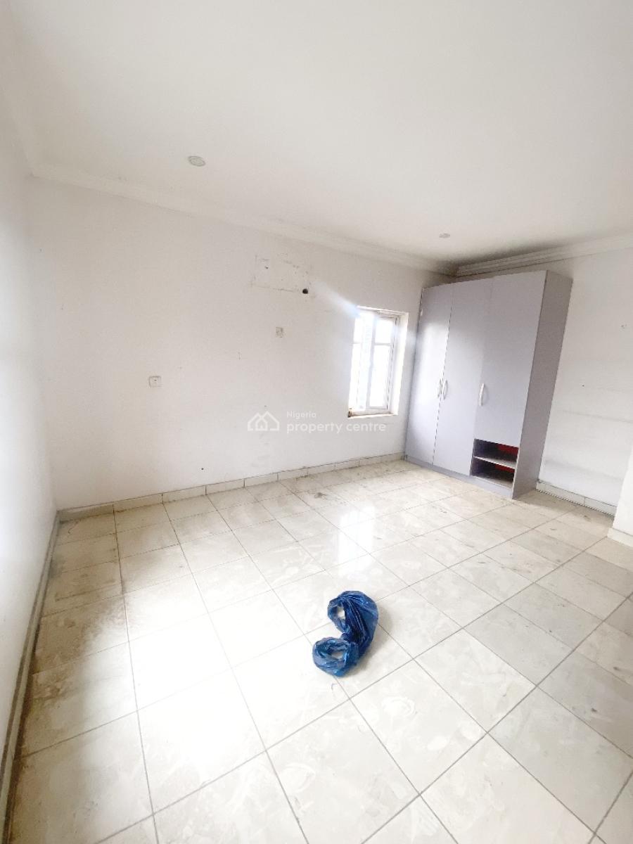 Luxury 2 Bedroom Flat, Gra Phase 1, Magodo, Lagos, Flat / Apartment for Rent