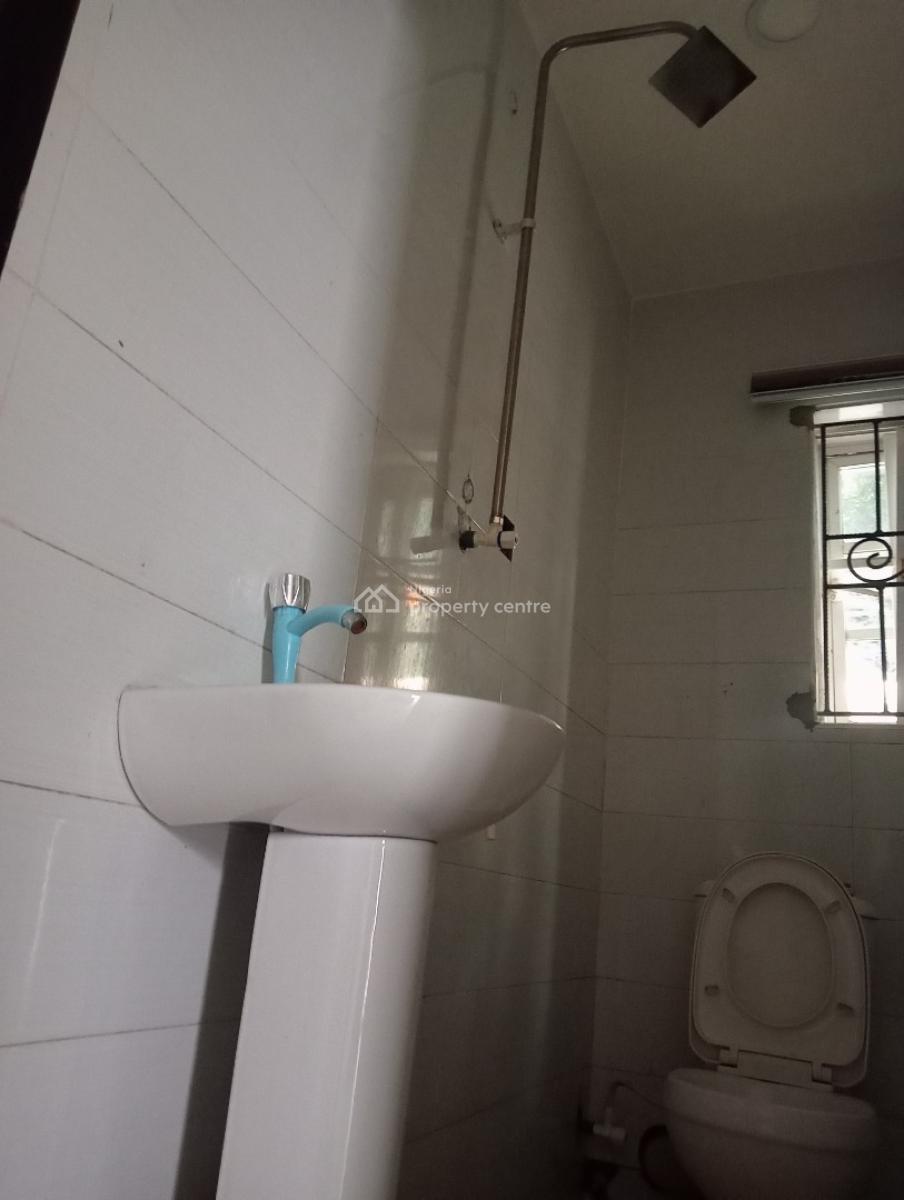 Luxury Room Self Contain 2 Minutes Away From Express Way, 2 Minutes Away From The Express Way, By Jags Therapy Elesekan Ibeju L, Bogije, Ibeju Lekki, Lagos, Self Contain (single Rooms) for Rent
