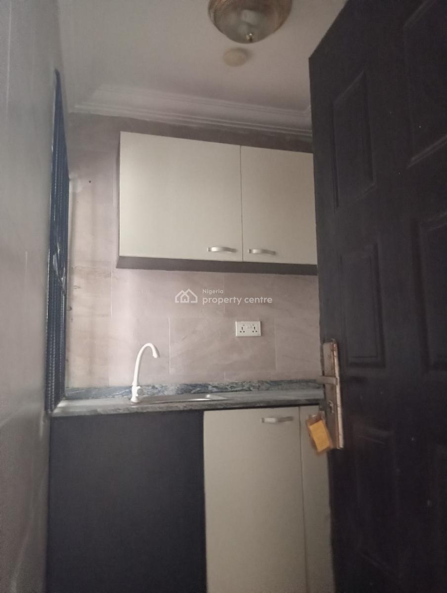 Luxury Room Self Contain 2 Minutes Away From Express Way, 2 Minutes Away From The Express Way, By Jags Therapy Elesekan Ibeju L, Bogije, Ibeju Lekki, Lagos, Self Contain (single Rooms) for Rent
