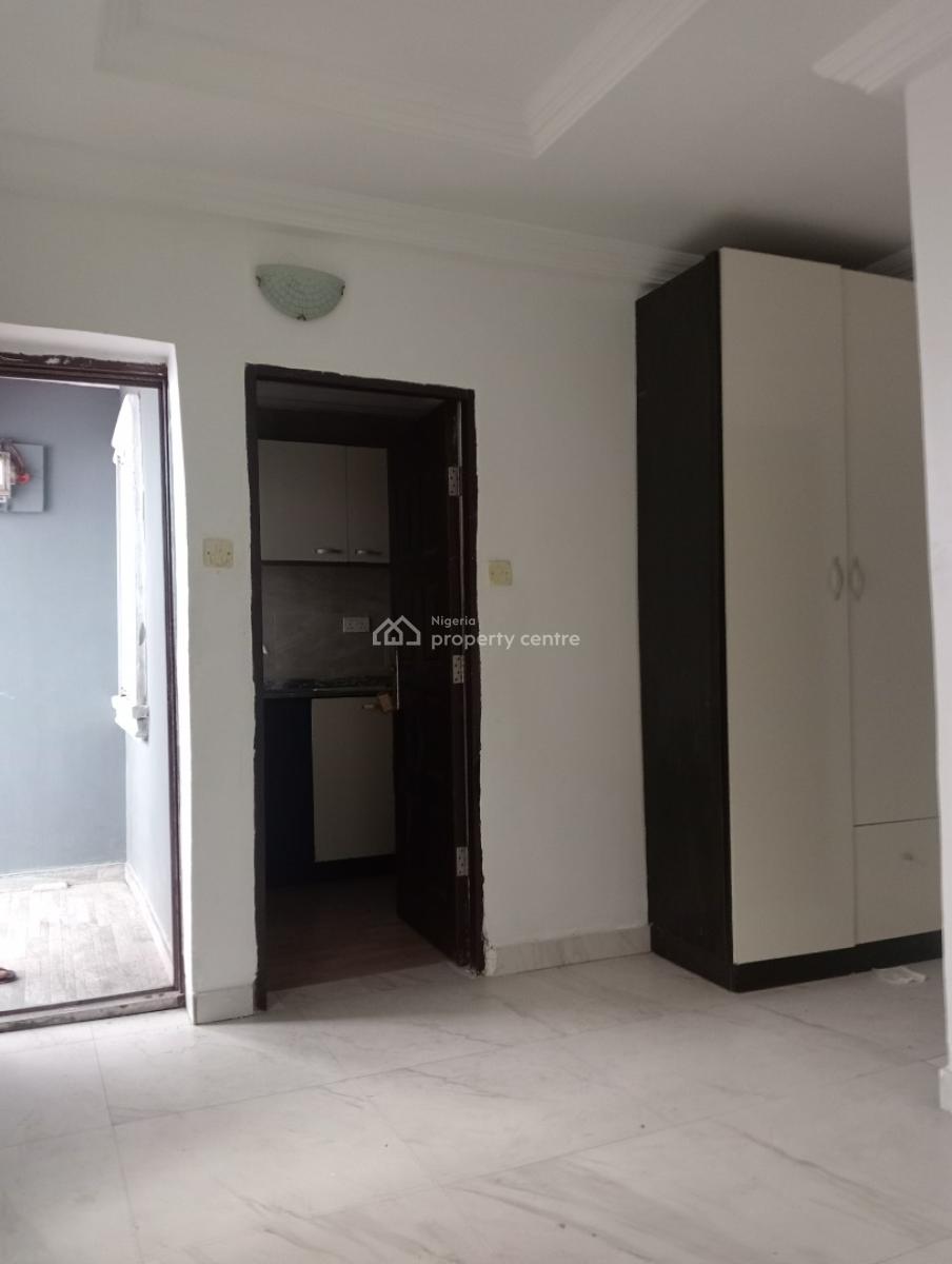 Luxury Room Self Contain 2 Minutes Away From Express Way, 2 Minutes Away From The Express Way, By Jags Therapy Elesekan Ibeju L, Bogije, Ibeju Lekki, Lagos, Self Contain (single Rooms) for Rent