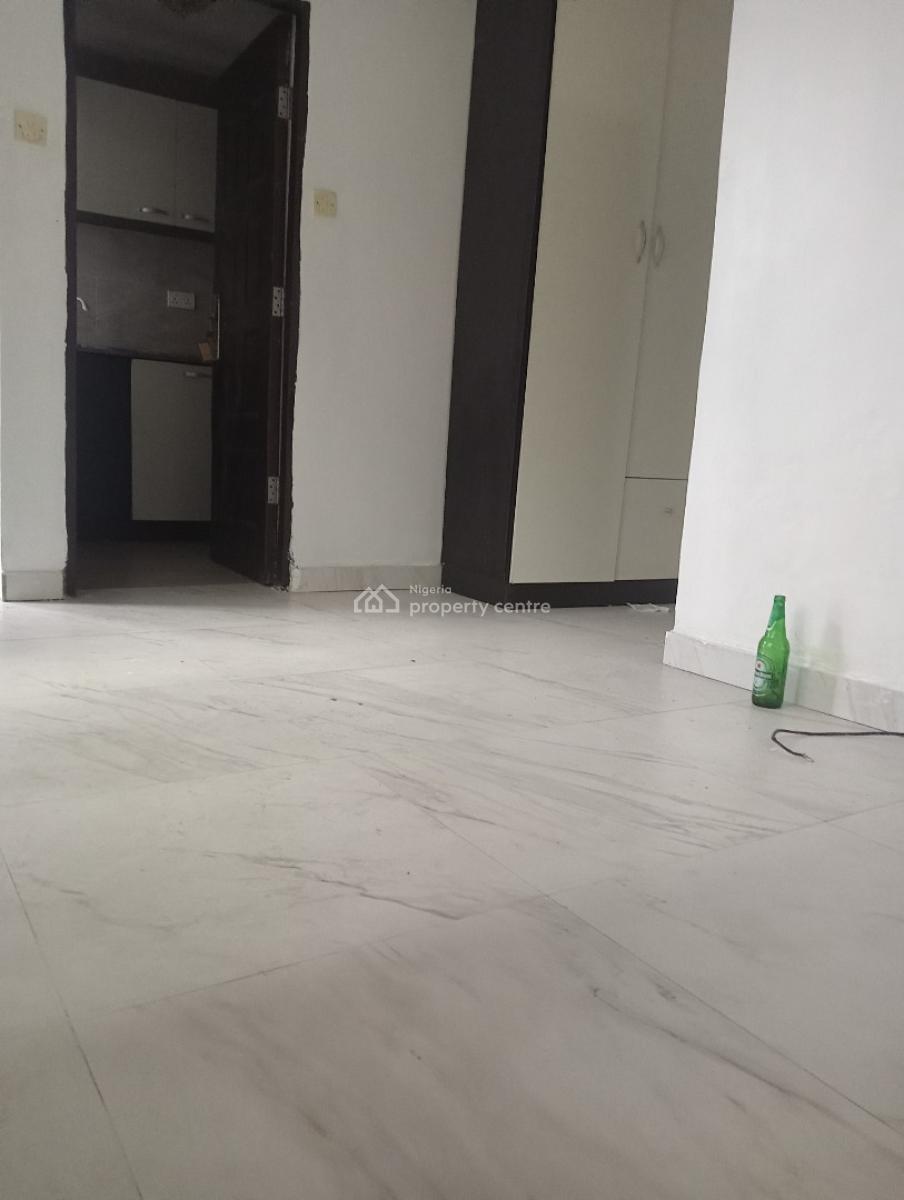 Luxury Room Self Contain 2 Minutes Away From Express Way, 2 Minutes Away From The Express Way, By Jags Therapy Elesekan Ibeju L, Bogije, Ibeju Lekki, Lagos, Self Contain (single Rooms) for Rent