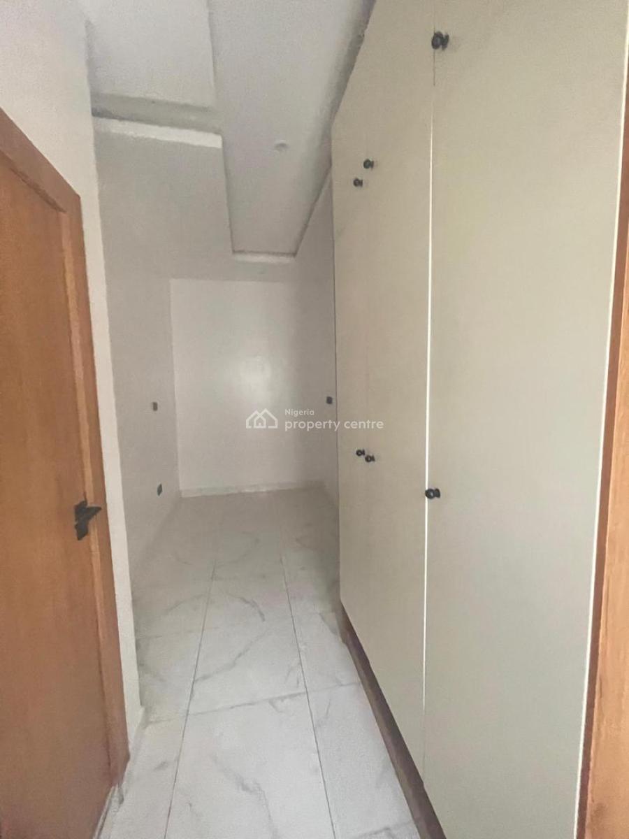 Spacious 4 Bedroom Semi Detached Duplex with Bq, Ologolo, Lekki, Lagos, Semi-detached Duplex for Rent