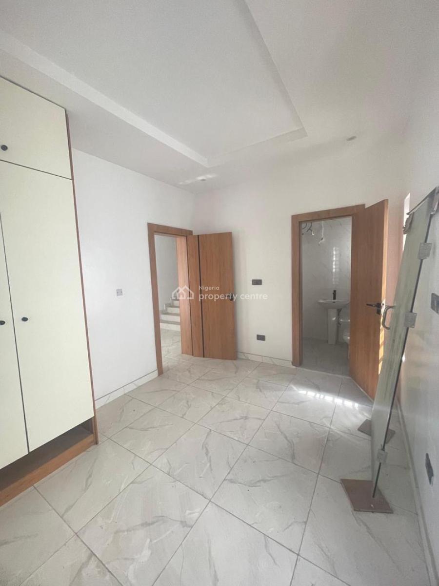 Spacious 4 Bedroom Semi Detached Duplex with Bq, Ologolo, Lekki, Lagos, Semi-detached Duplex for Rent