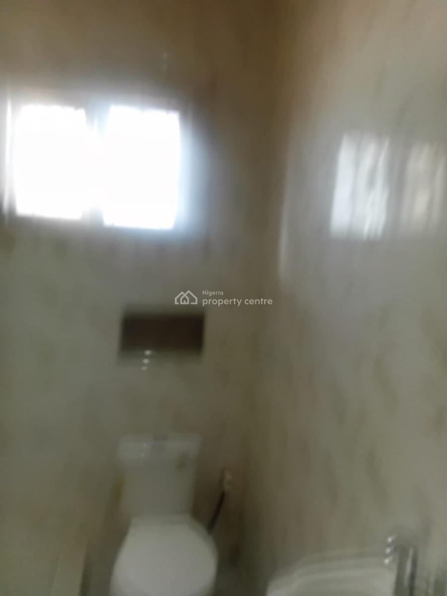 Well Maintained Spacious 1 Bedroom Apartment, Off Admiralty Road, Lekki Phase1, Lekki Phase 1, Lekki, Lagos, Mini Flat (room and Parlour) for Rent