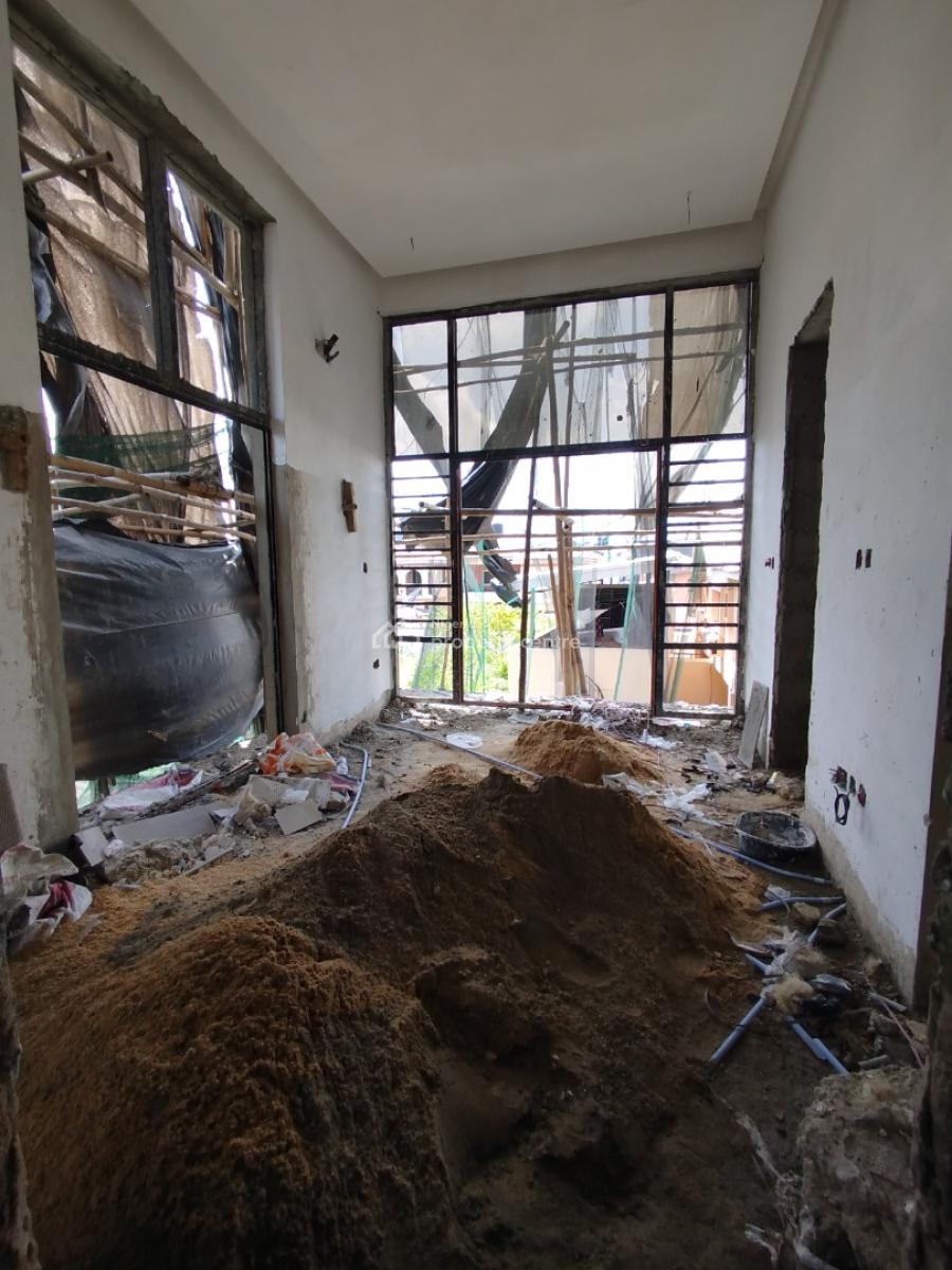 2 Bedroom Apartment, Lekki Phase 1, Lekki, Lagos, Block of Flats for Sale