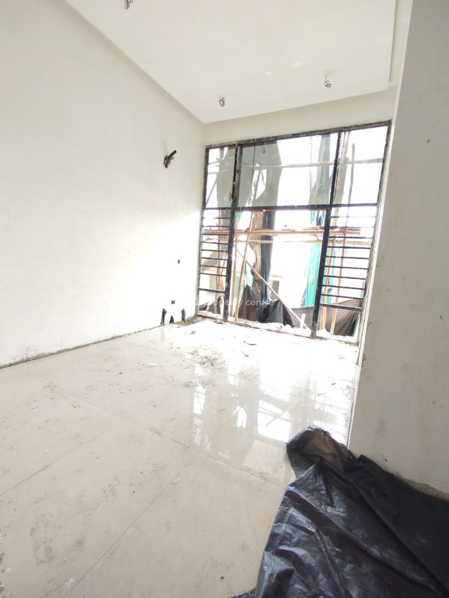 2 Bedroom Apartment, Lekki Phase 1, Lekki, Lagos, Block of Flats for Sale
