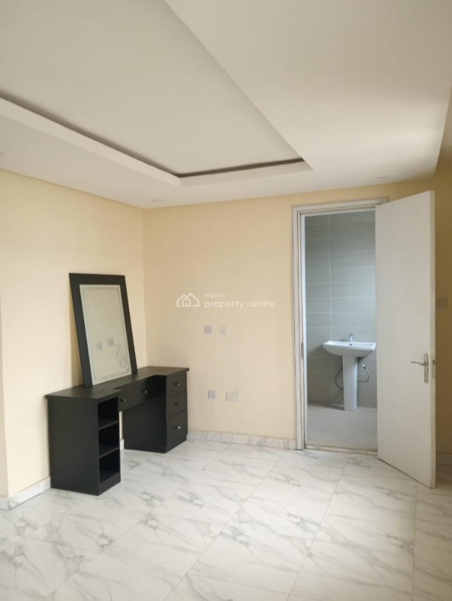 4 Bedroom Semi Detached House with a Room Bq, Mercedez Benz Office, Ikate, Lekki, Lagos, Semi-detached Duplex for Rent