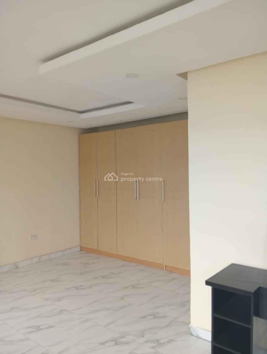 4 Bedroom Semi Detached House with a Room Bq, Mercedez Benz Office, Ikate, Lekki, Lagos, Semi-detached Duplex for Rent