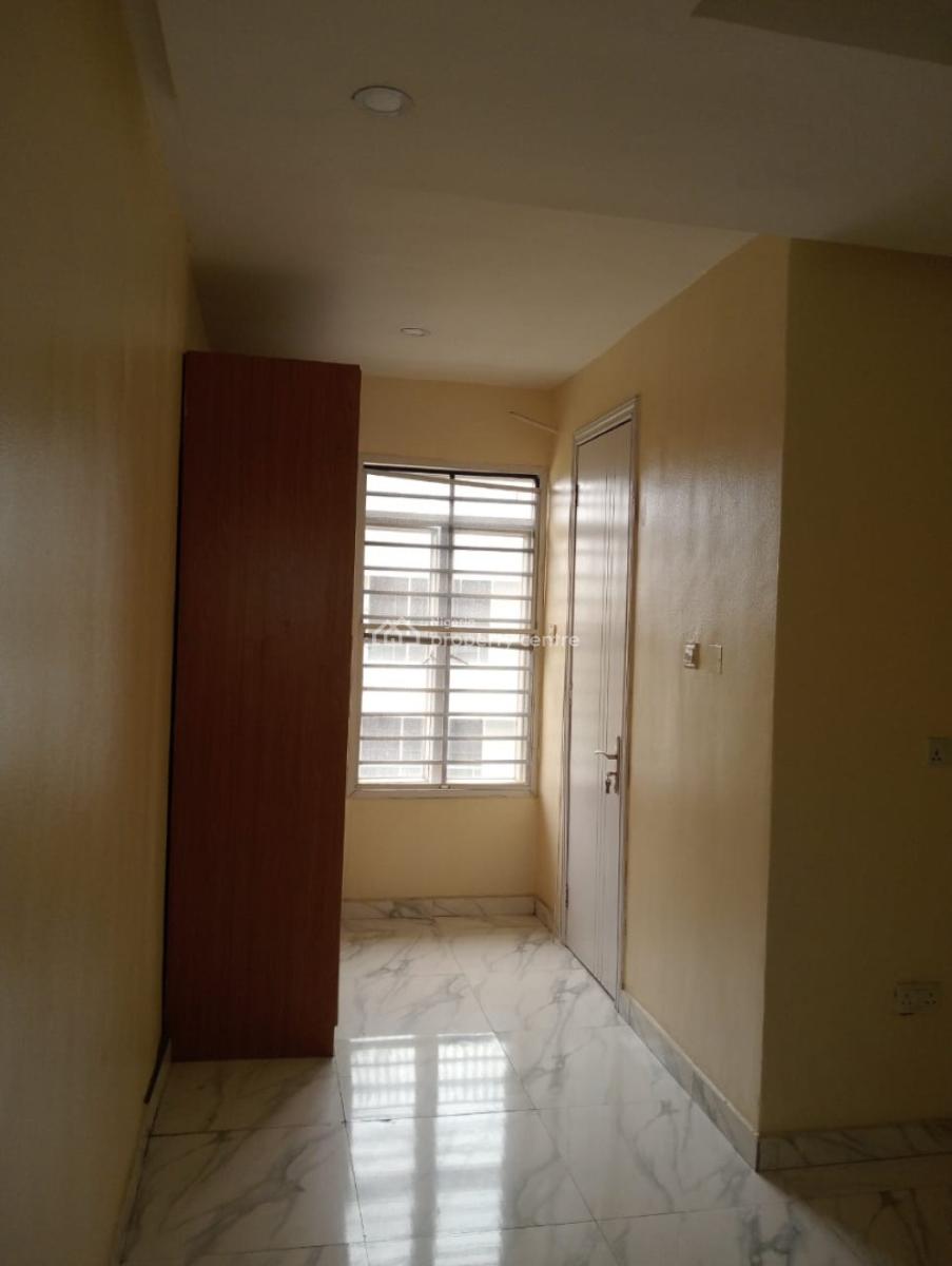 4 Bedroom Semi Detached House with a Room Bq, Mercedez Benz Office, Ikate, Lekki, Lagos, Semi-detached Duplex for Rent